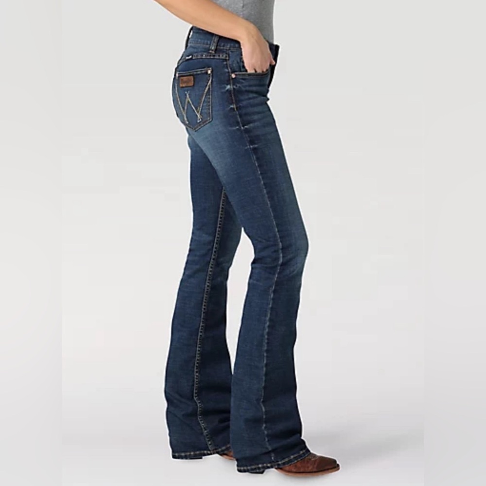 Wrangler Retro Mae mid rise jeans size 5/6